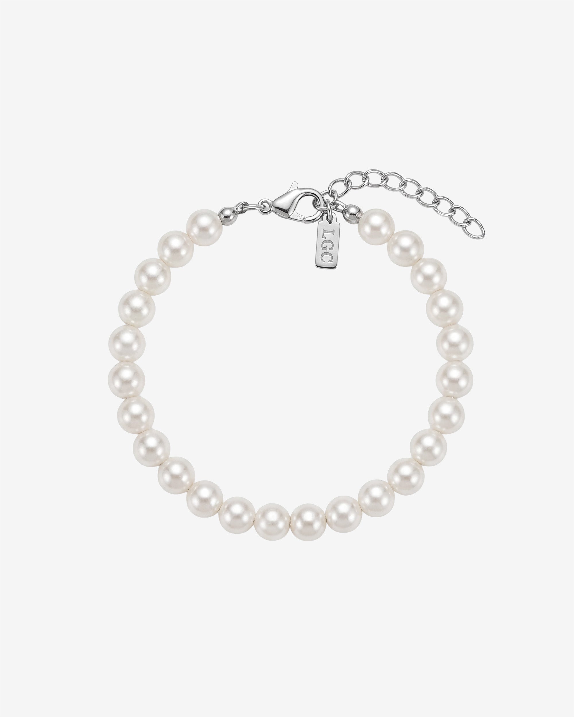 Bellagio pearl silver bracelet with white shell pearls and a lobster clasp on a white background.