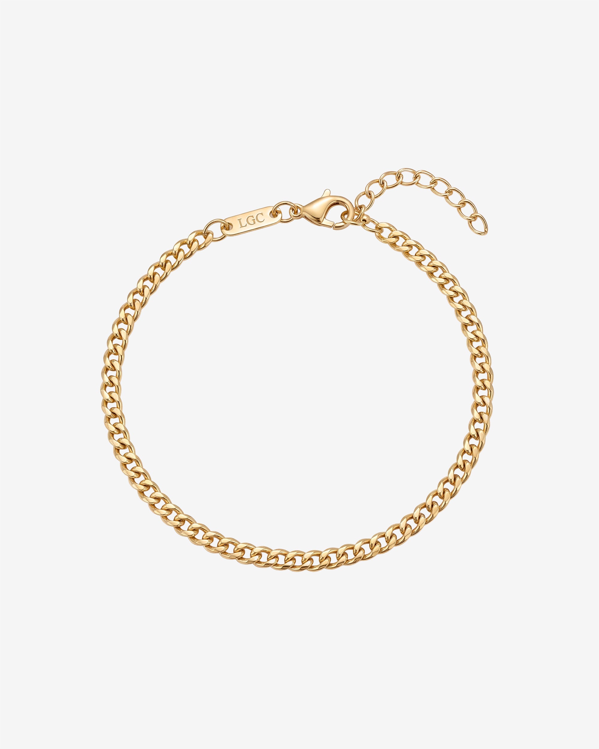 KUBU gold Cuban link bracelet close up with lobster clasp and adjustable extension